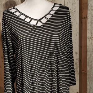 Avenue Striped Black And White Tunic 18/20